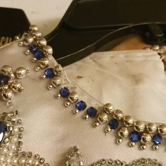 VICTORIA ROYAL LTD GOWN SIZE 10
